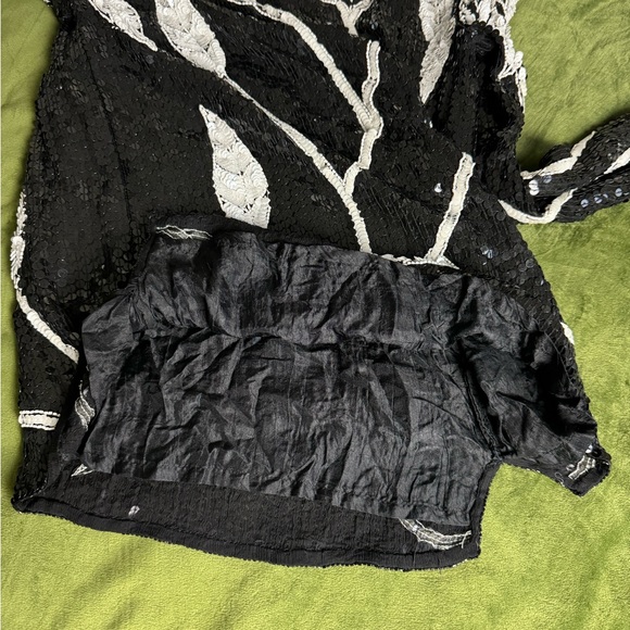 SWEE LO BLACK AND WHITE SEQUINS SIZE SMALL - Picture 6 of 6